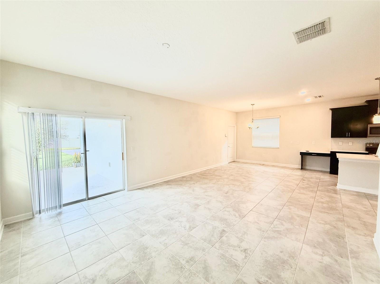 OAKS/MOSS PARK PH N2 & O - Residential Lease