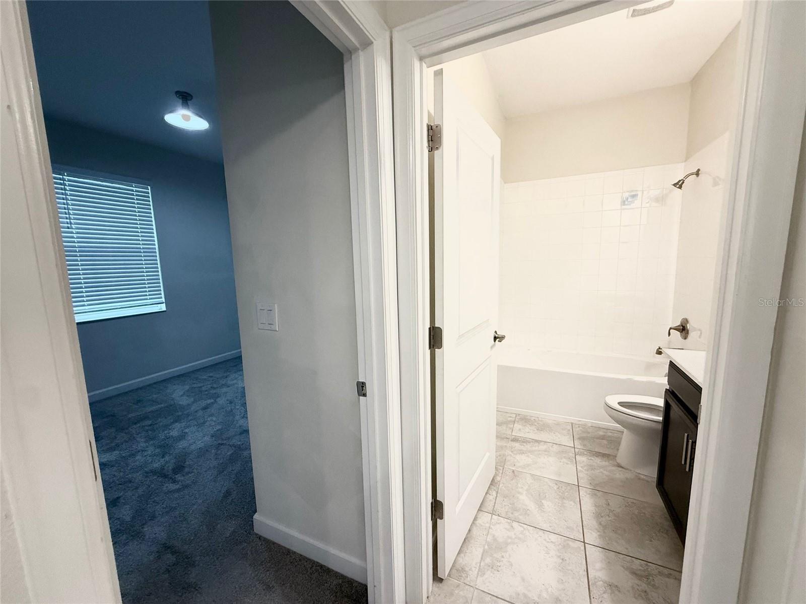 OAKS/MOSS PARK PH N2 & O - Residential Lease