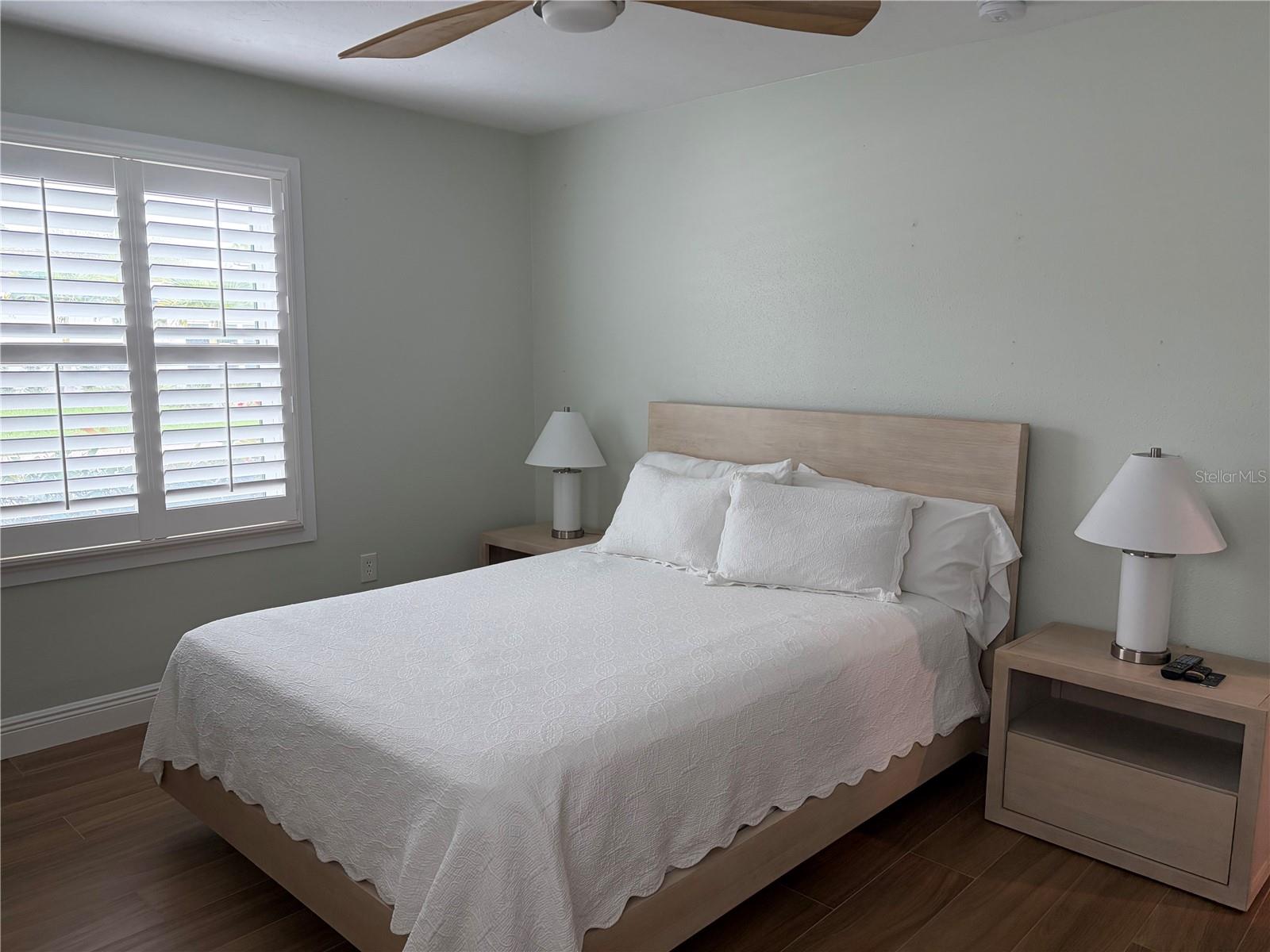 GULF MANOR - Residential