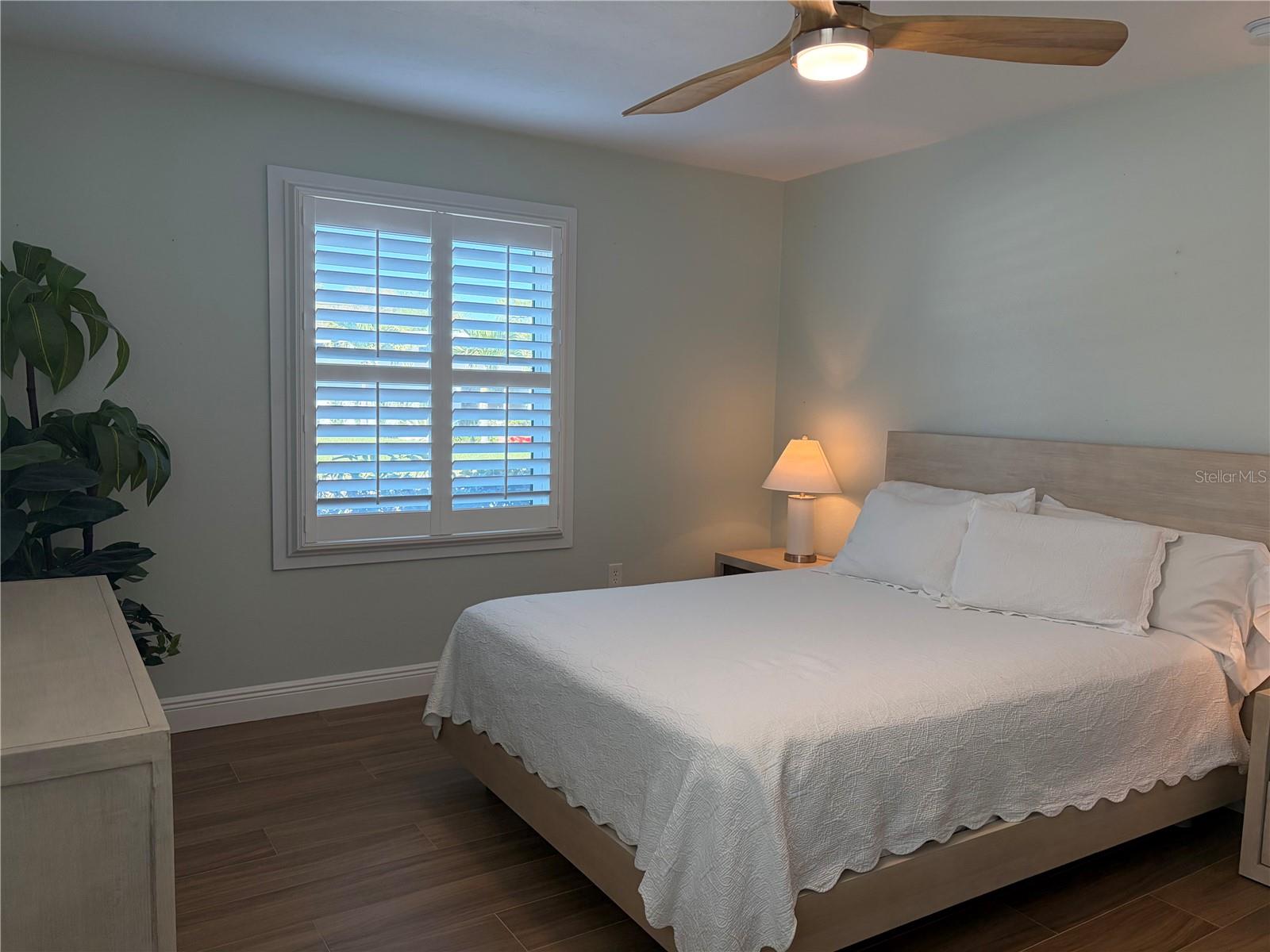 GULF MANOR - Residential