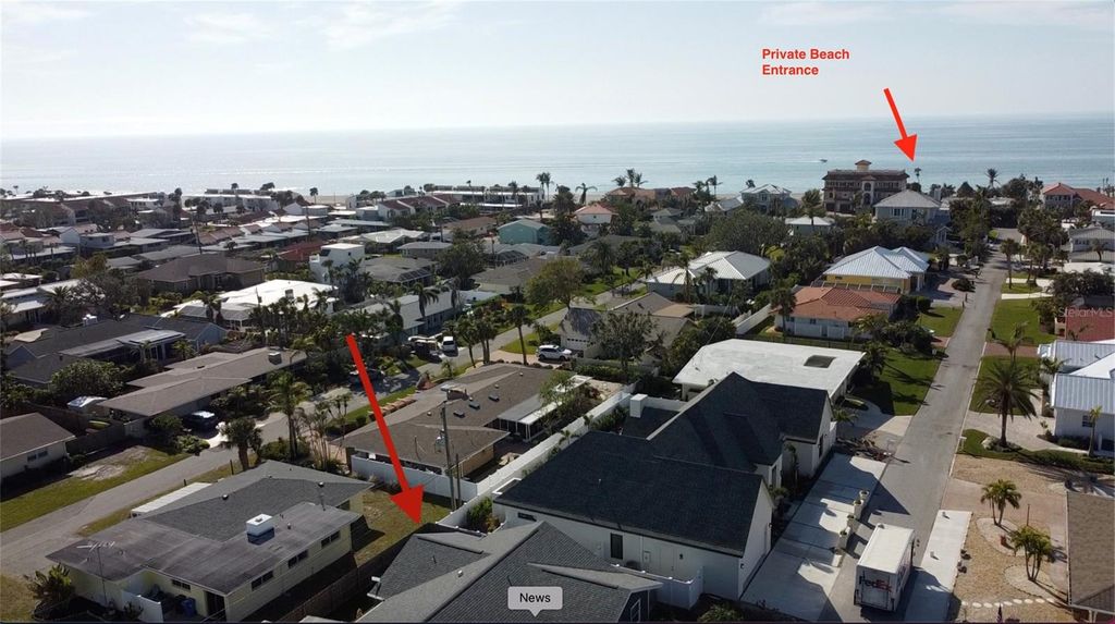 Photo of 15 Gulf Manor Drive, Venice, FL 34285 (MLS # N6143530)