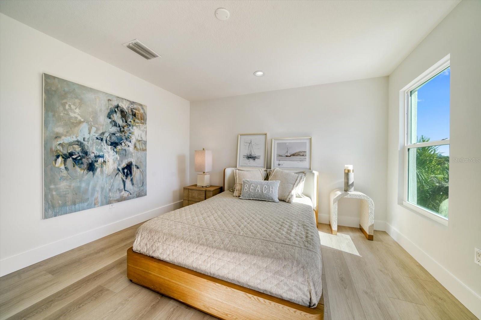 BAYSIDE SUB - Residential