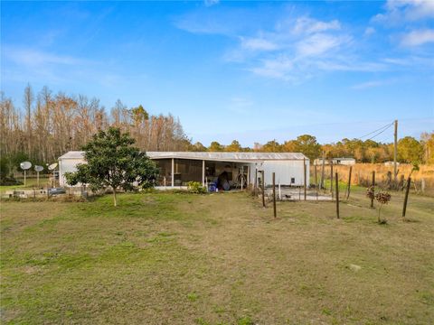 A home in LAKELAND