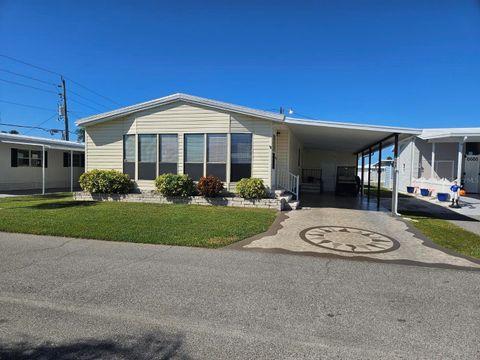 Photo of 4904 4th C Street E, Bradenton, FL 34203 (MLS # O6348296)