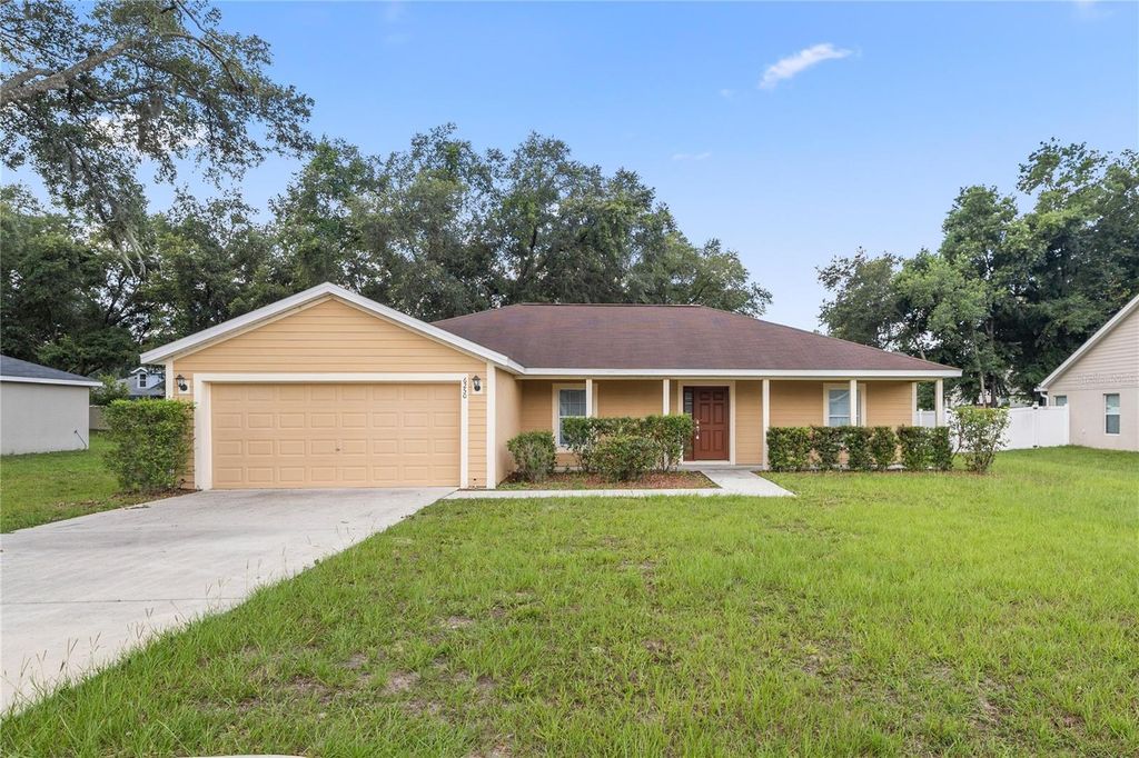 Photo of 6250 SW 116th Street Road, Ocala, FL 34476 (MLS # OM722254)