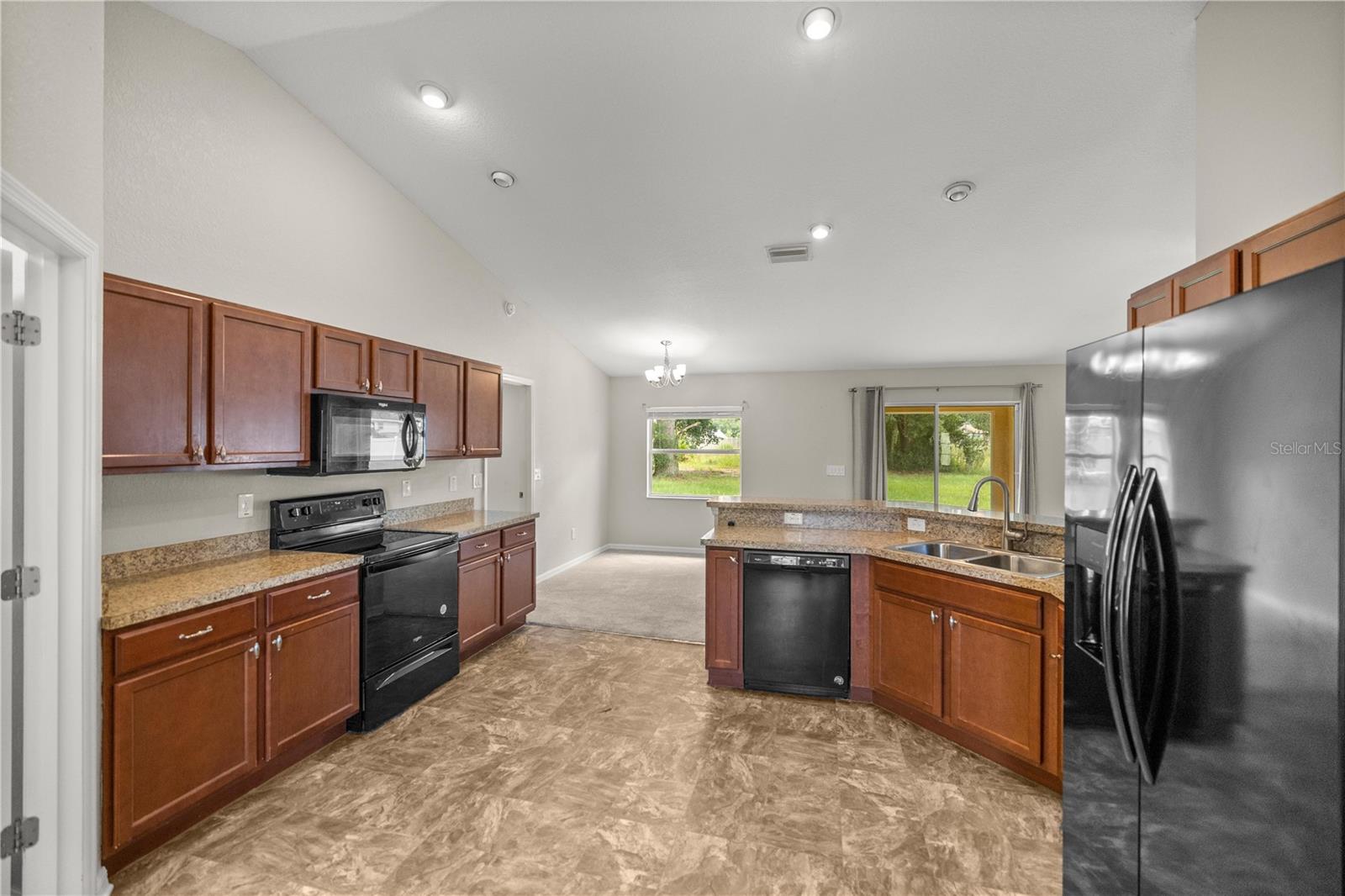 KINGSLAND COUNTRY ESTATES FOREST GLENN - Residential