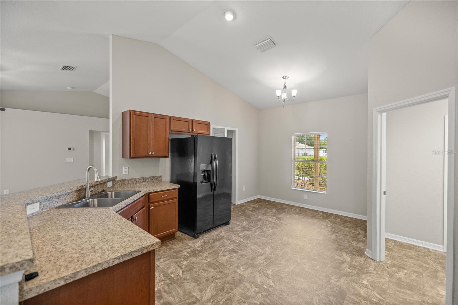 KINGSLAND COUNTRY ESTATES FOREST GLENN - Residential