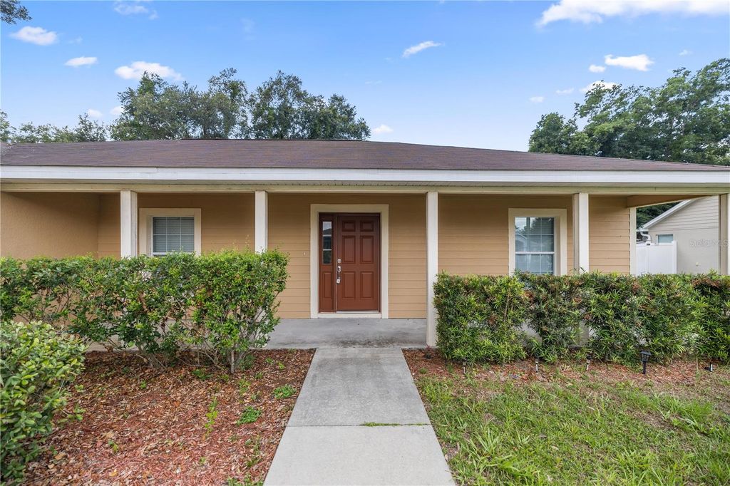 Photo of 6250 SW 116th Street Road, Ocala, FL 34476 (MLS # OM722254)