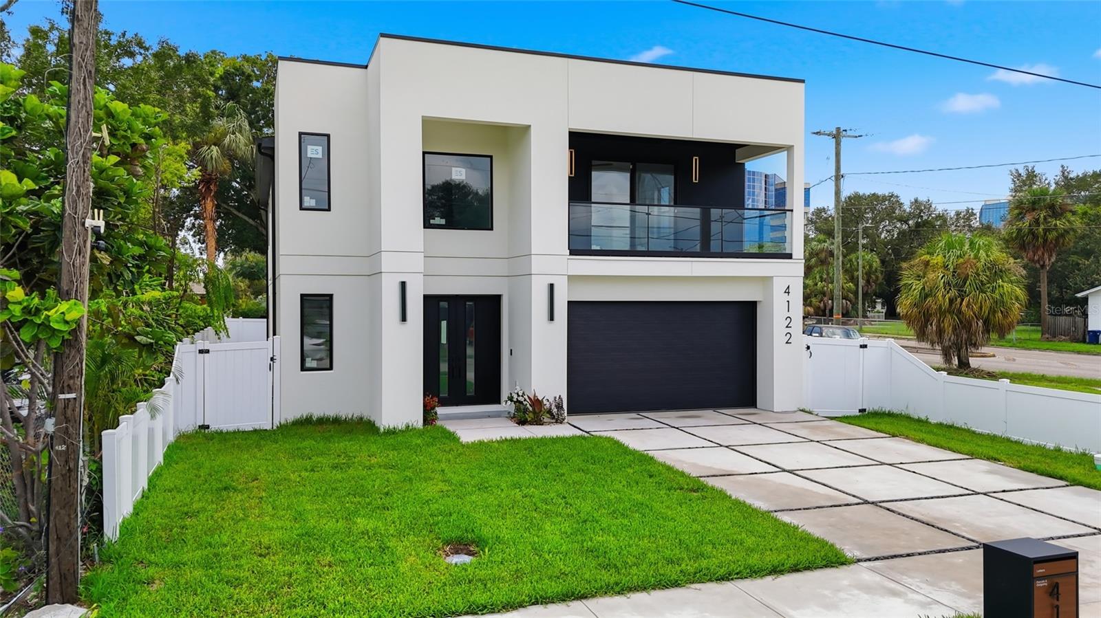 4122 W NASSAU STREET