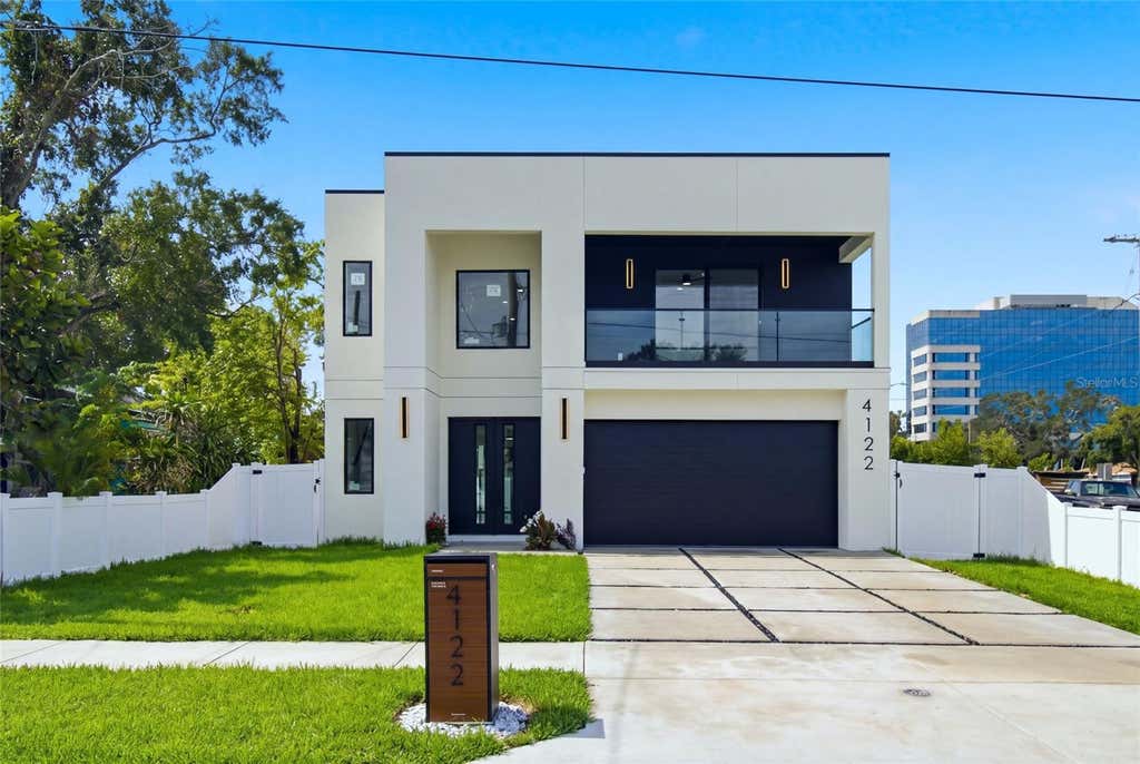 Photo of 4122 W Nassau Street, Tampa, FL 33607 (MLS # TB8537584)