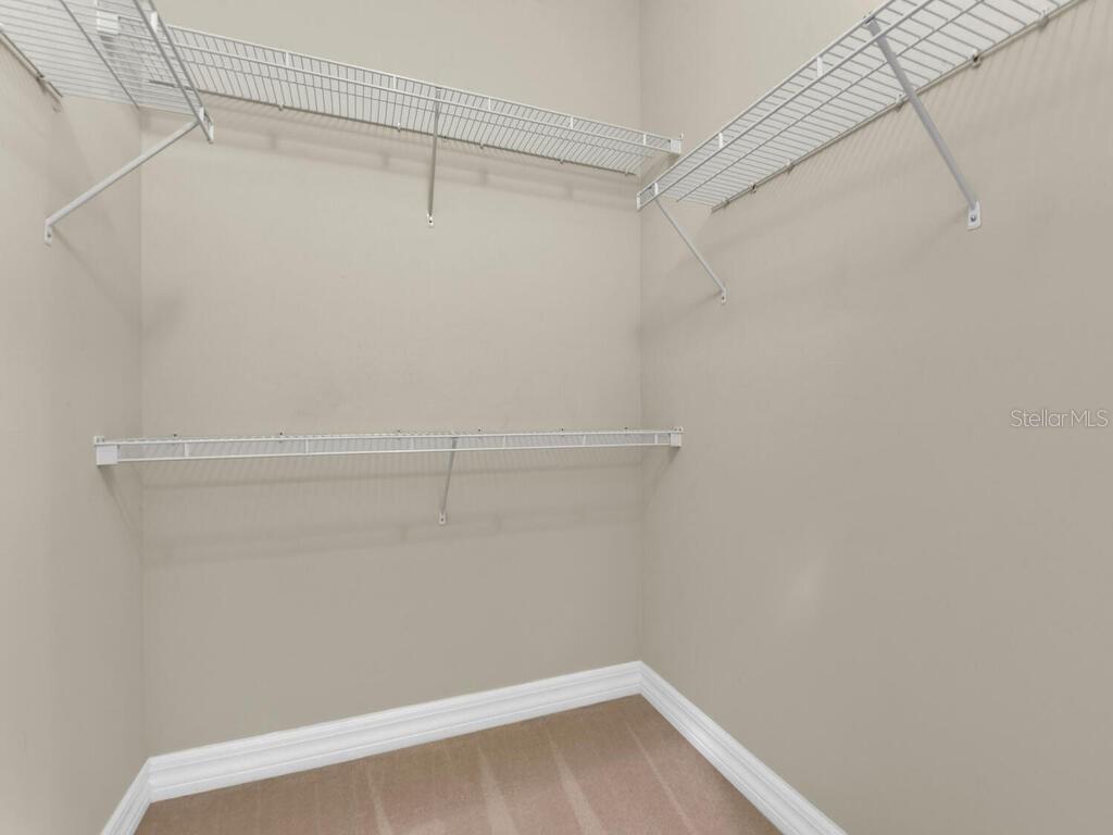 HAMILTON/LUCAYA - Residential