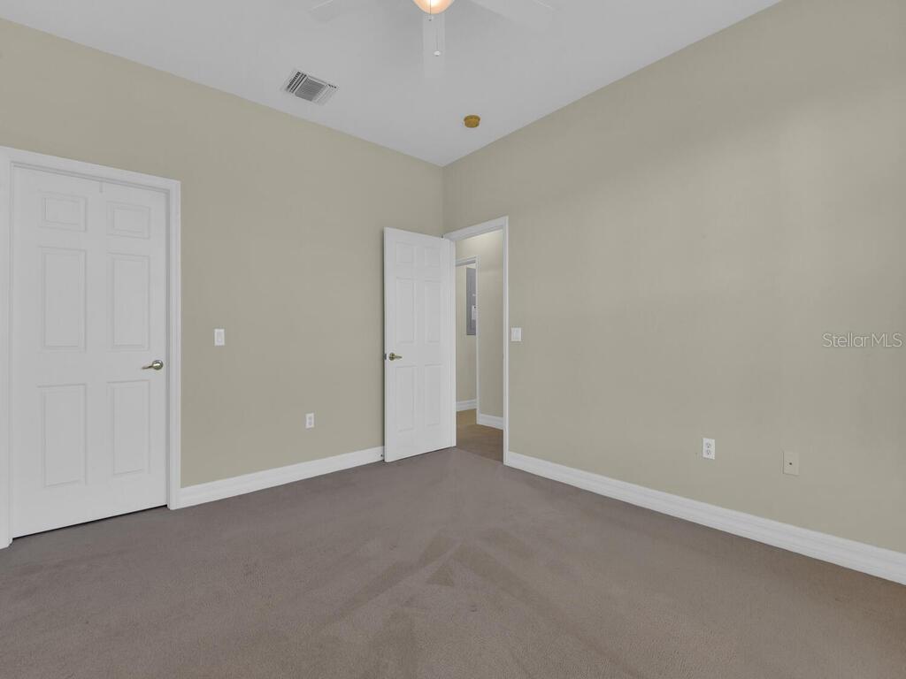 HAMILTON/LUCAYA - Residential