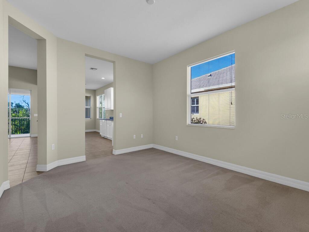 HAMILTON/LUCAYA - Residential