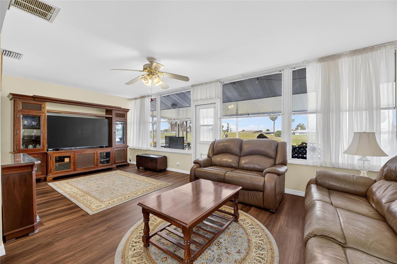 DEL WEBBS SUN CITY FLORIDA UN - Residential