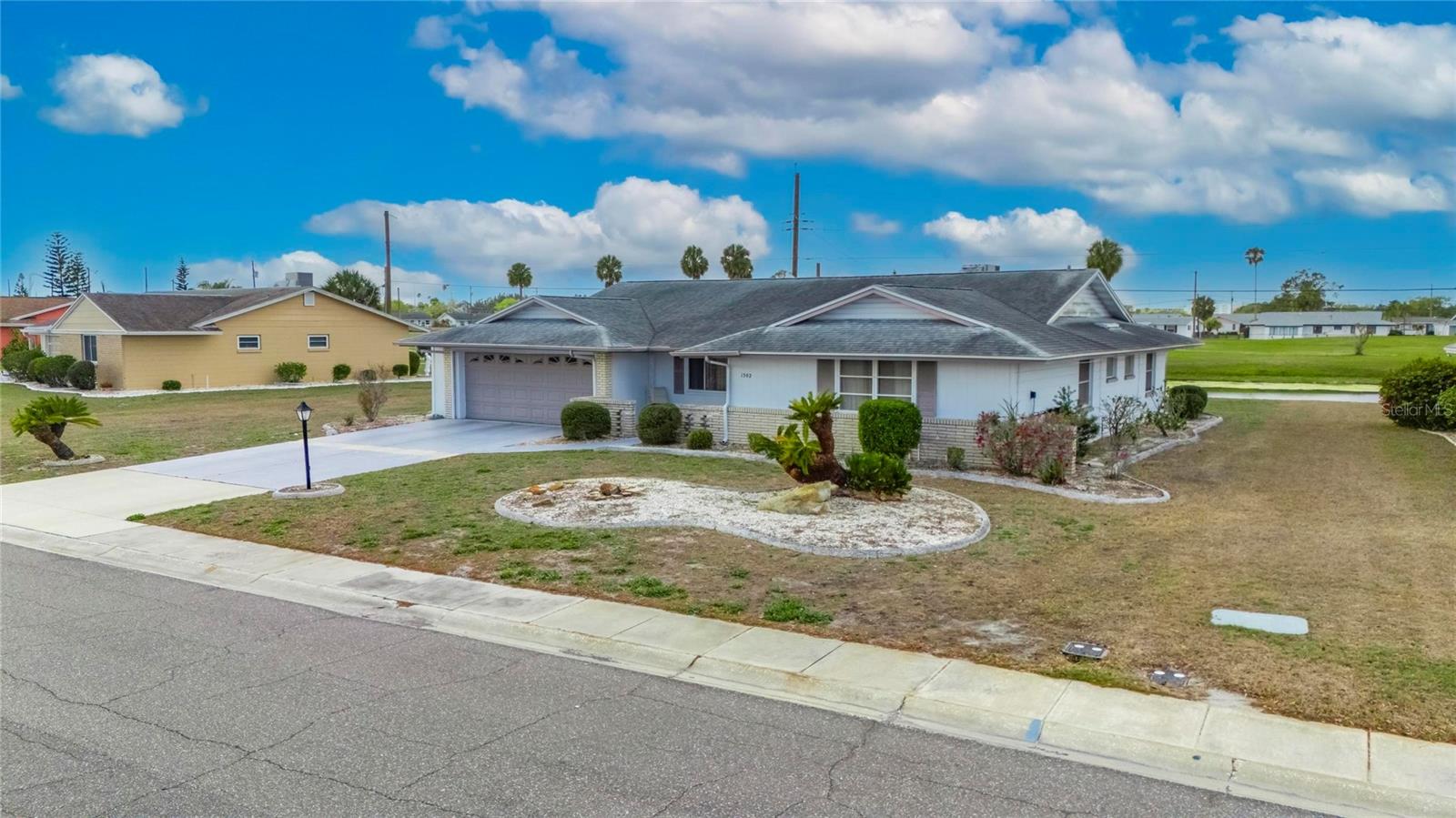 DEL WEBBS SUN CITY FLORIDA UN - Residential