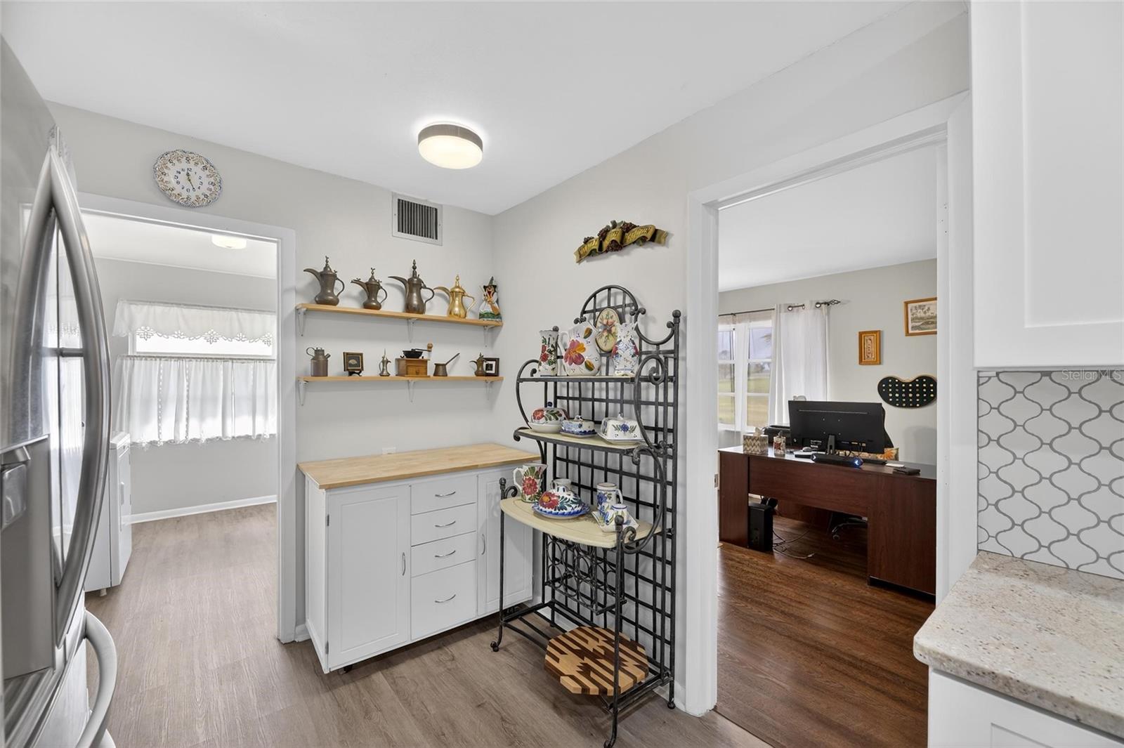 DEL WEBBS SUN CITY FLORIDA UN - Residential