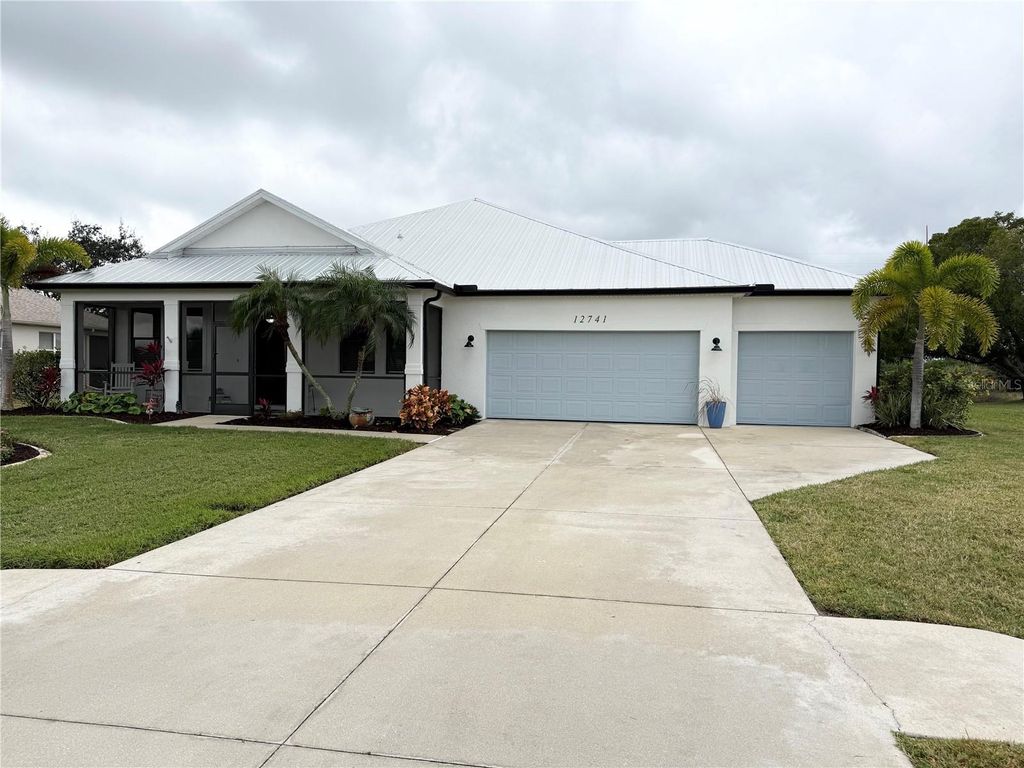 Photo of 12741 SW Pembroke Circle S, Lake Suzy, FL 34269 (MLS # C7520030)