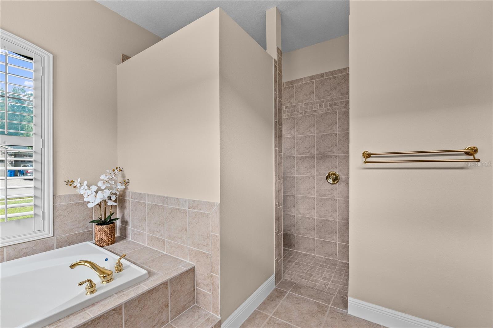 NINE EAGLES UNIT ONE SEC I - Residential