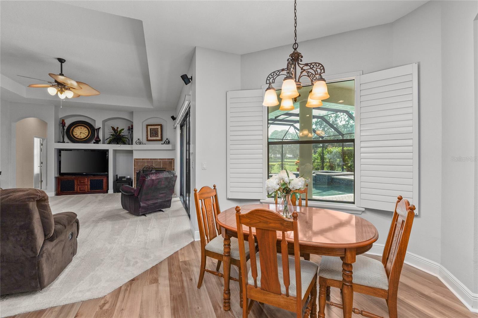 NINE EAGLES UNIT ONE SEC I - Residential