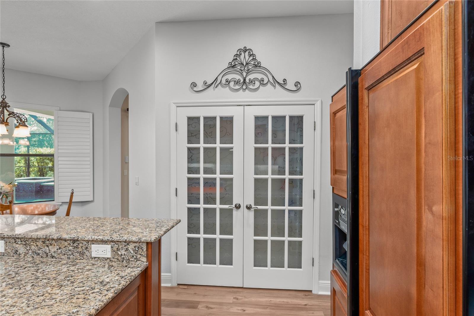 NINE EAGLES UNIT ONE SEC I - Residential