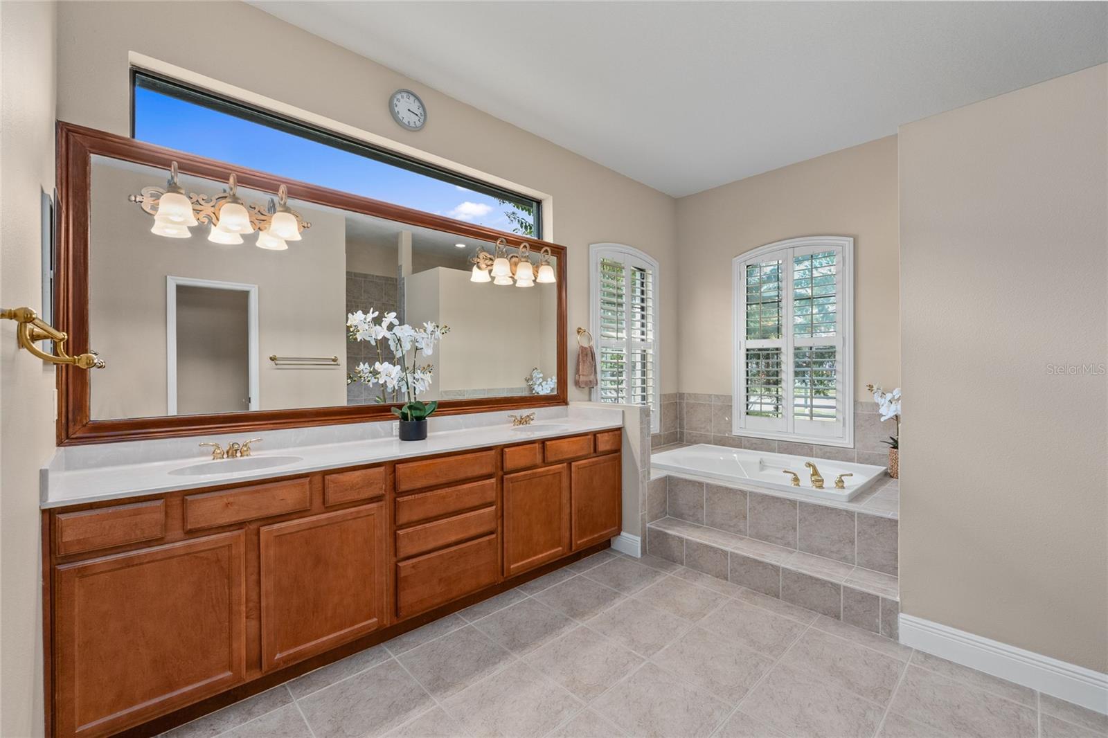 NINE EAGLES UNIT ONE SEC I - Residential