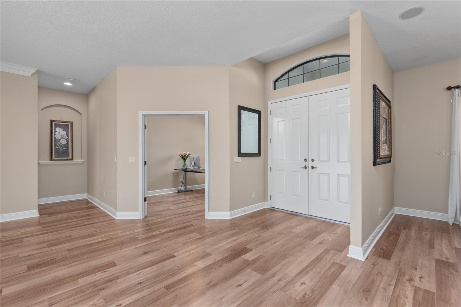 NINE EAGLES UNIT ONE SEC I - Residential