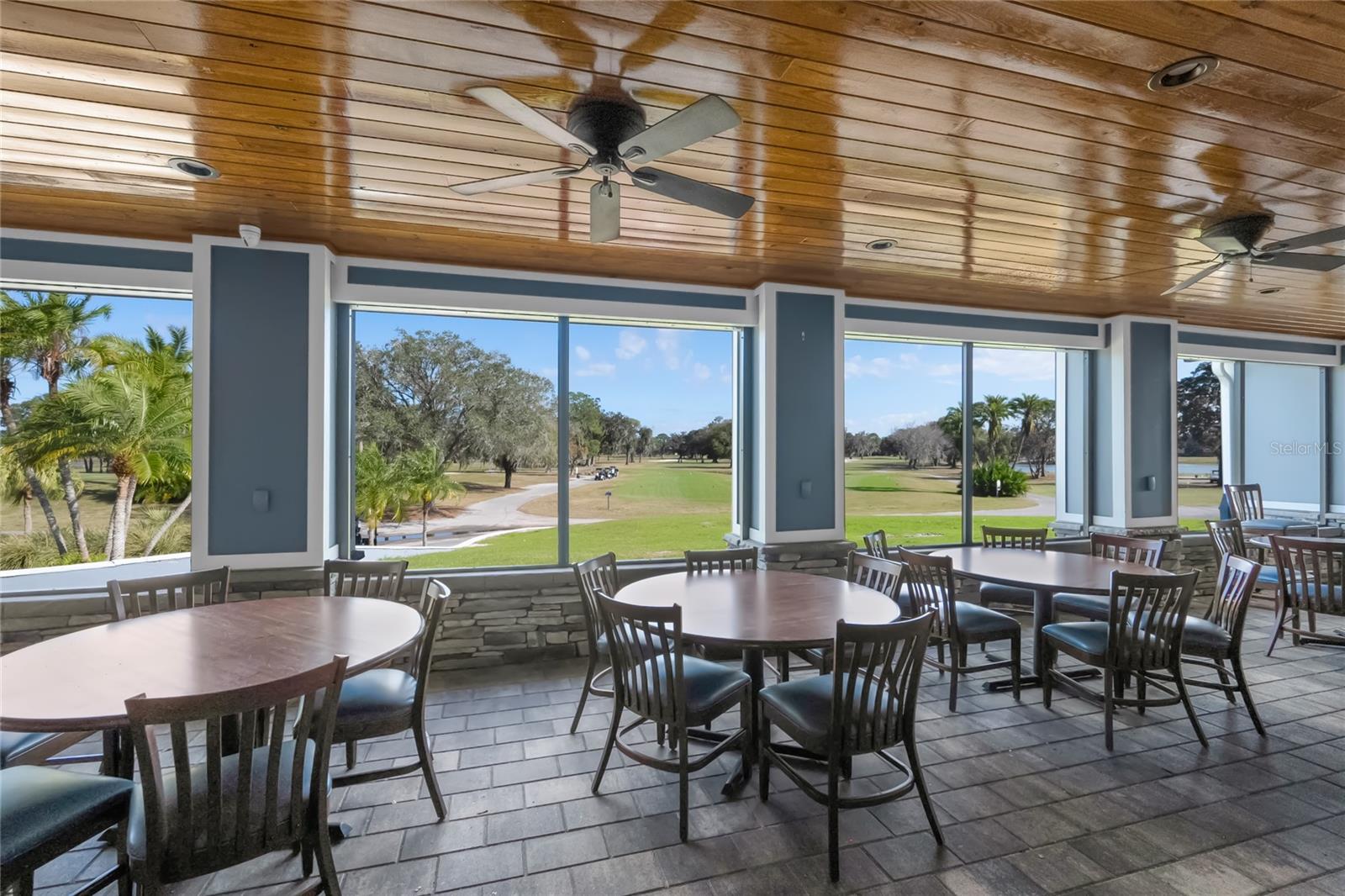 NINE EAGLES UNIT ONE SEC I - Residential