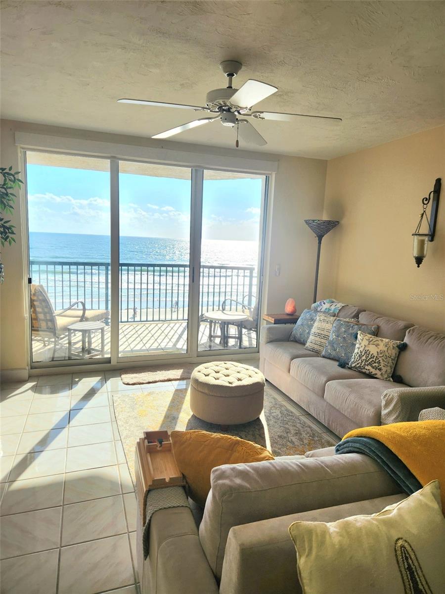 TOWERS AT PONCE INLET TOWER 01 CONDO - Residential