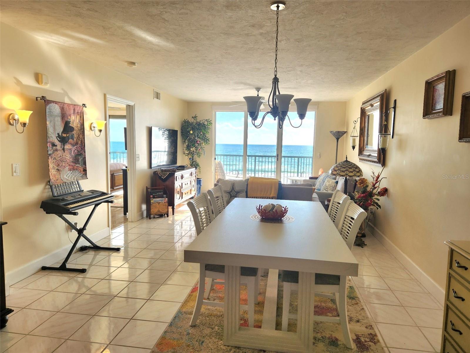 TOWERS AT PONCE INLET TOWER 01 CONDO - Residential