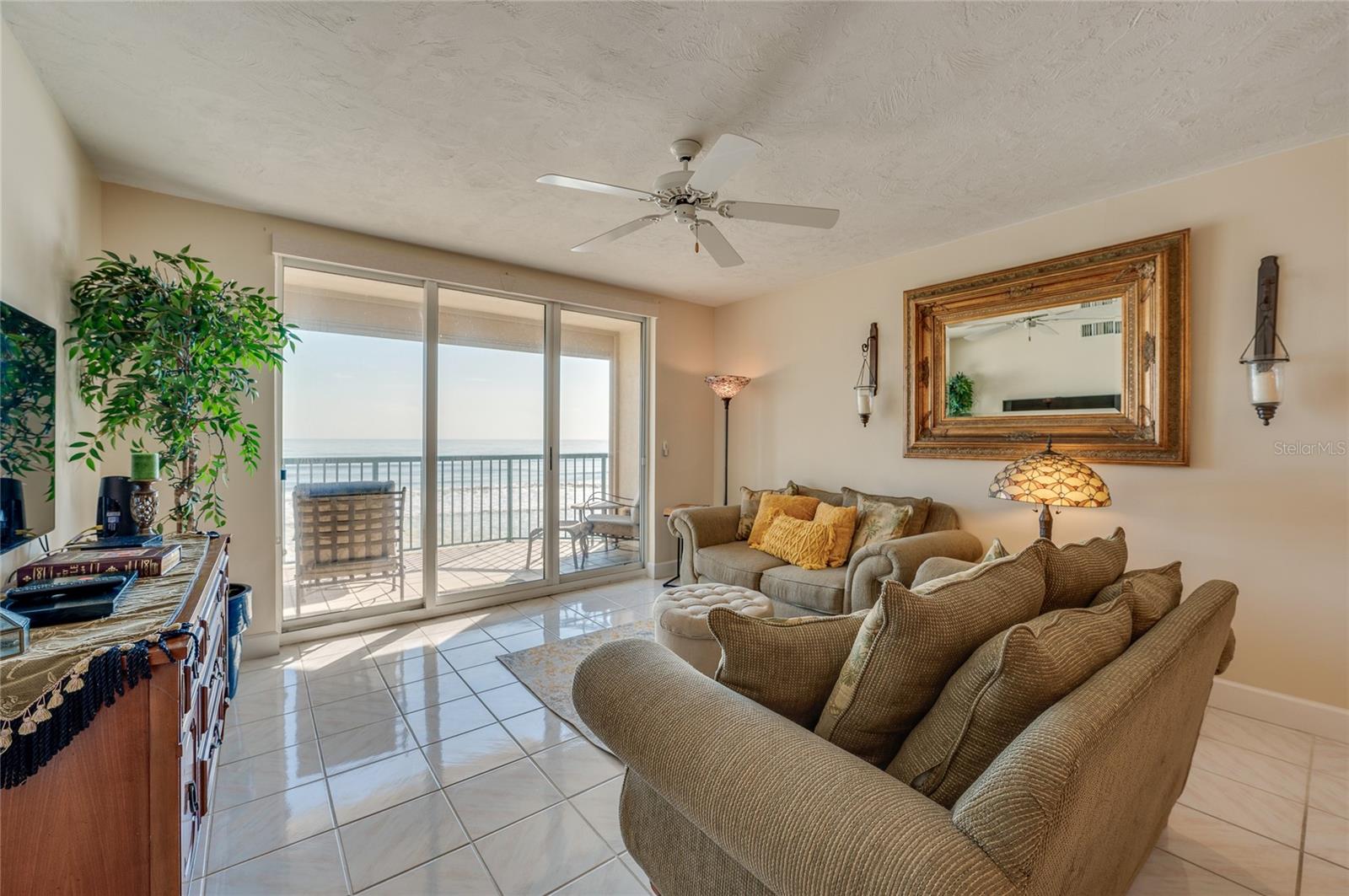 TOWERS AT PONCE INLET TOWER 01 CONDO - Residential