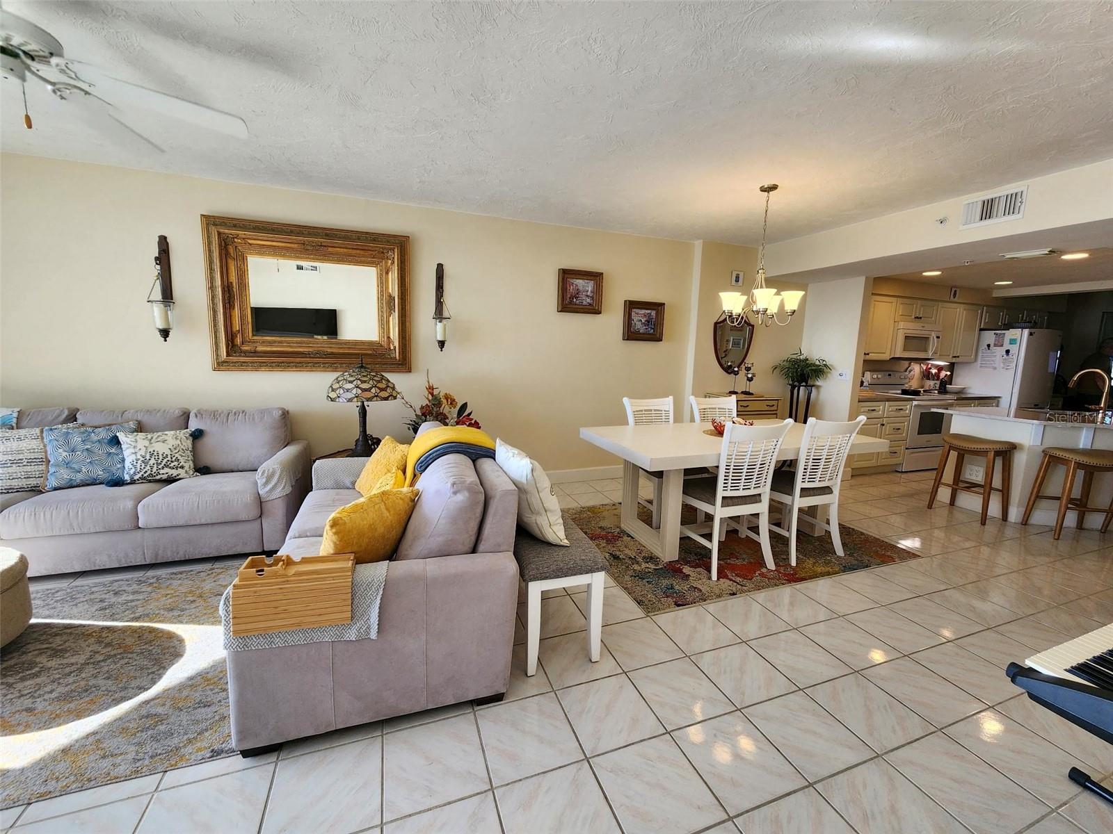 TOWERS AT PONCE INLET TOWER 01 CONDO - Residential