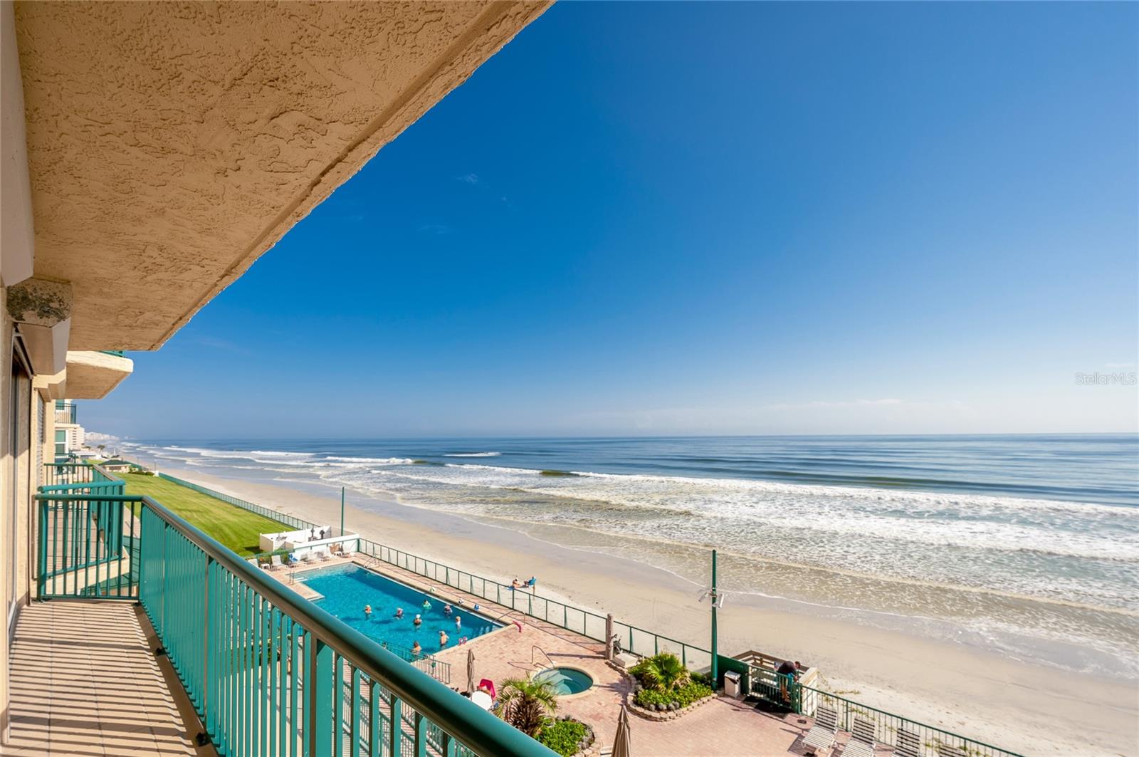 TOWERS AT PONCE INLET TOWER 01 CONDO - Residential