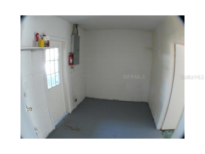 LAKE WAYMAN HGTS LAKE ADD - Residential Lease