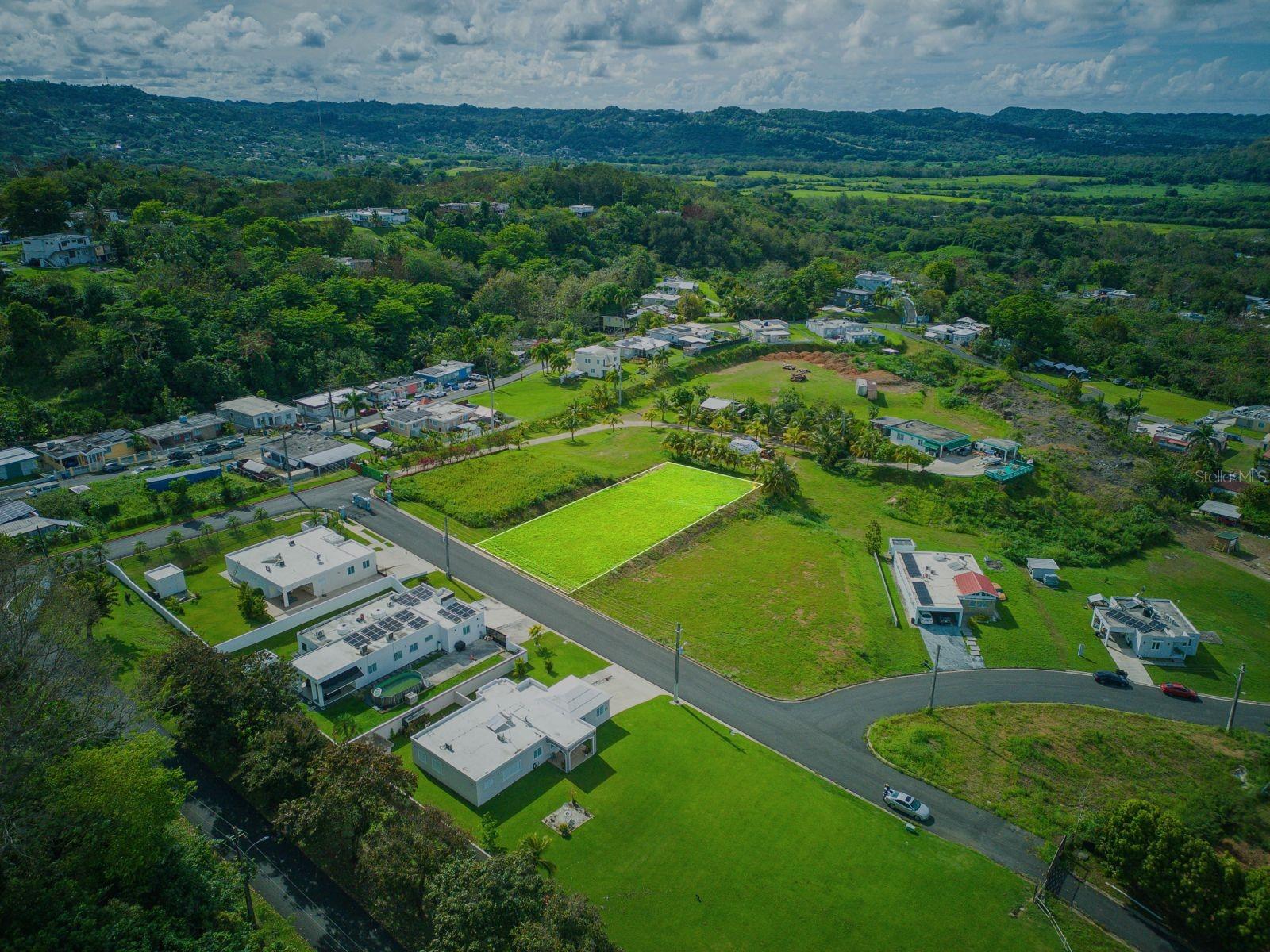 E-2 S CALLE REINA MORA