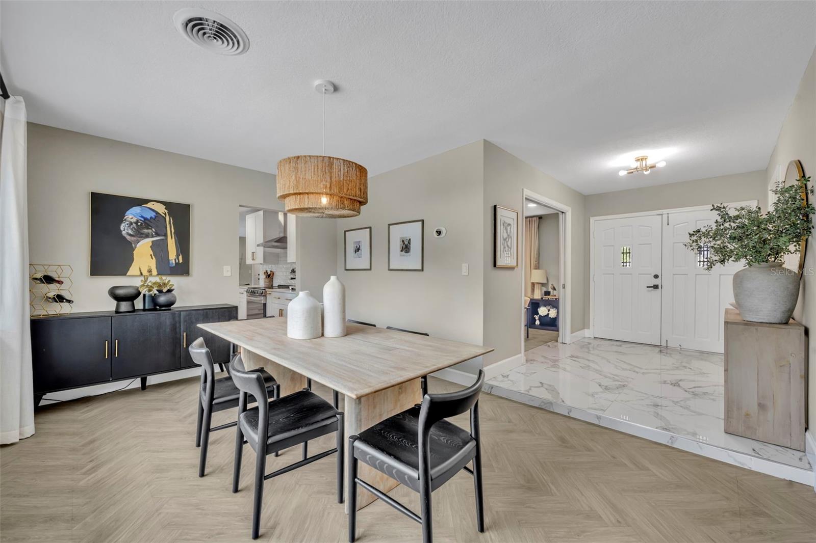 ENGLISH ESTATES UNIT 2 - Residential