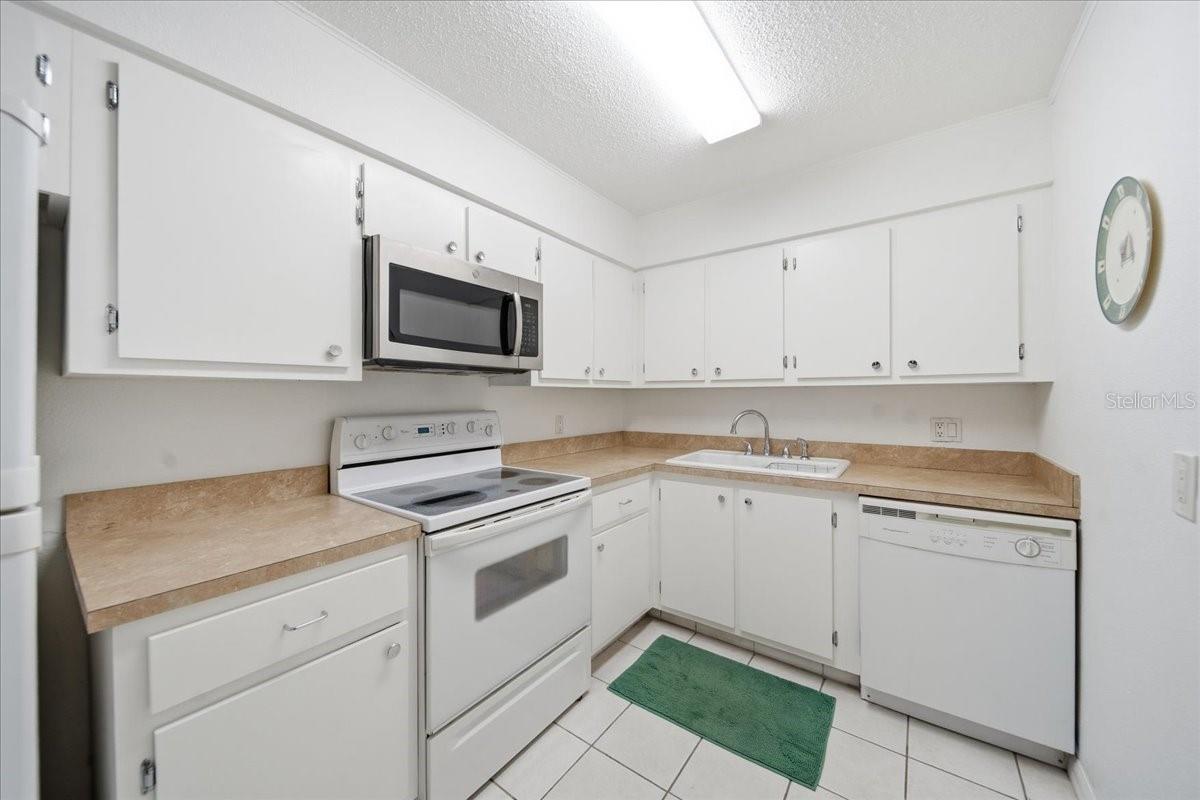 WELLINGTON PT 01 BLDGS 01 02 & WELLINGTON PT 02 B - Residential