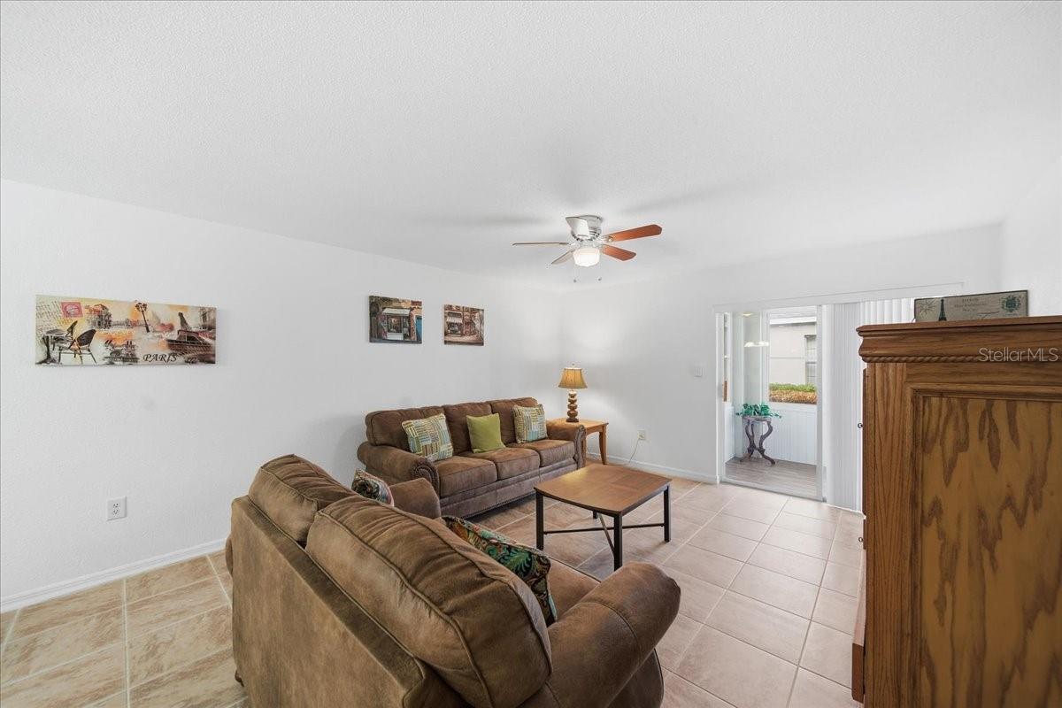 WELLINGTON PT 01 BLDGS 01 02 & WELLINGTON PT 02 B - Residential