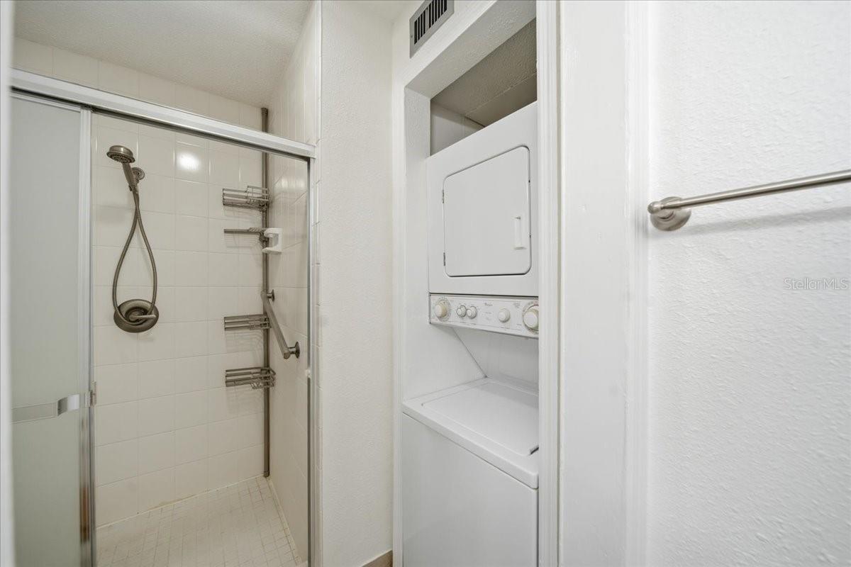 WELLINGTON PT 01 BLDGS 01 02 & WELLINGTON PT 02 B - Residential