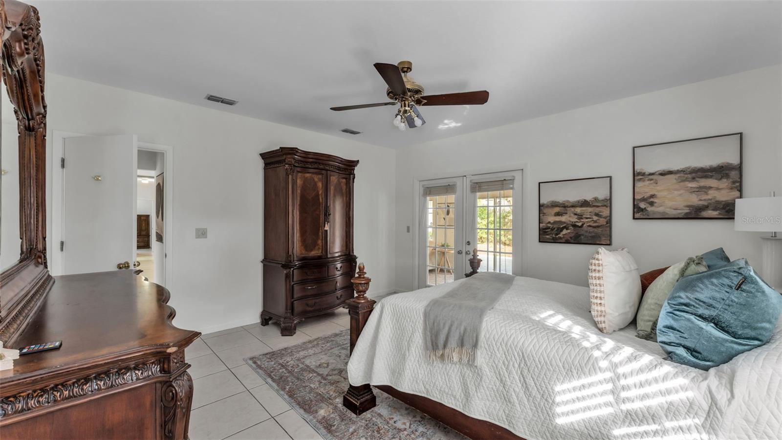 ENGLELAKE - Residential