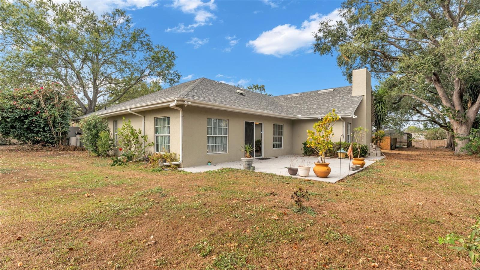 ENGLELAKE - Residential