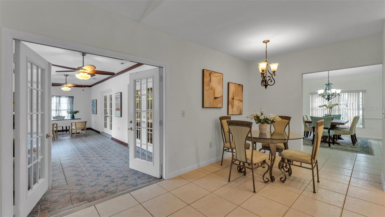 ENGLELAKE - Residential