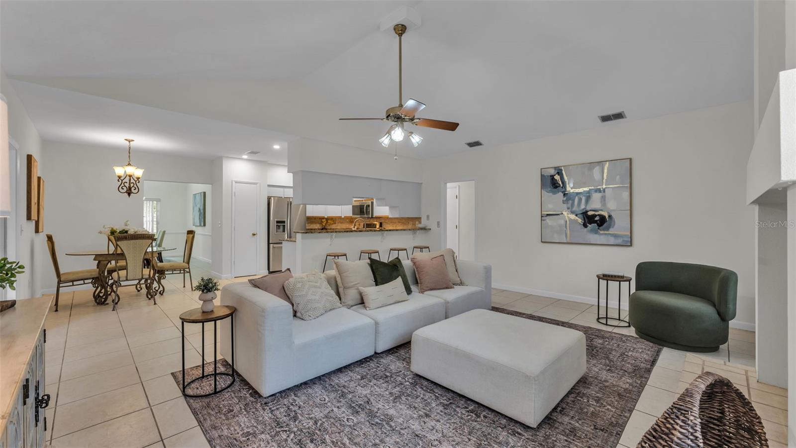 ENGLELAKE - Residential