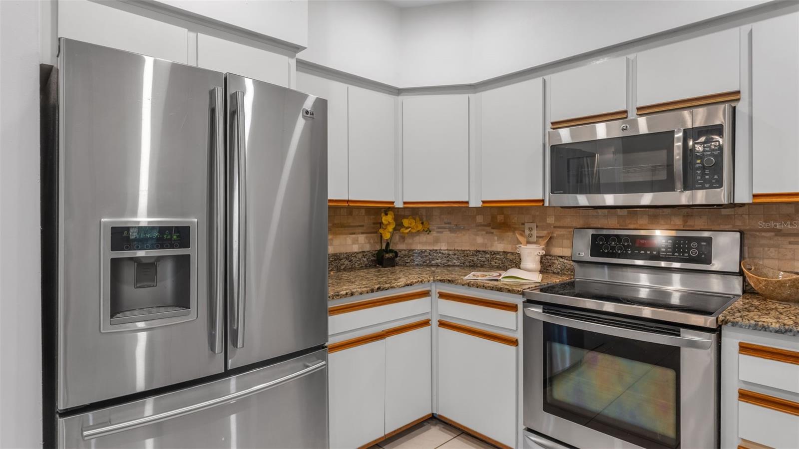 ENGLELAKE - Residential