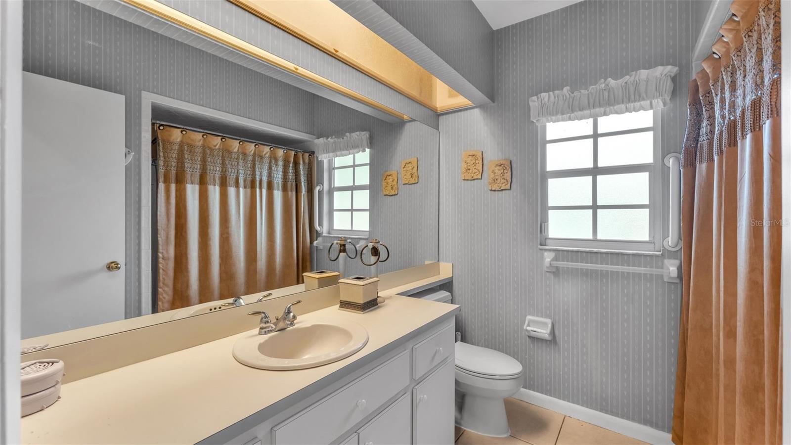 ENGLELAKE - Residential