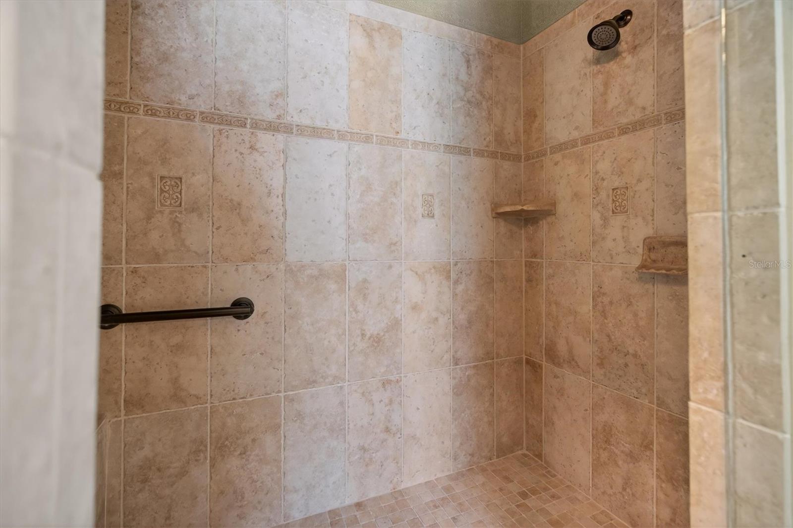 ENCLAVE/MAITLAND A-F - Residential