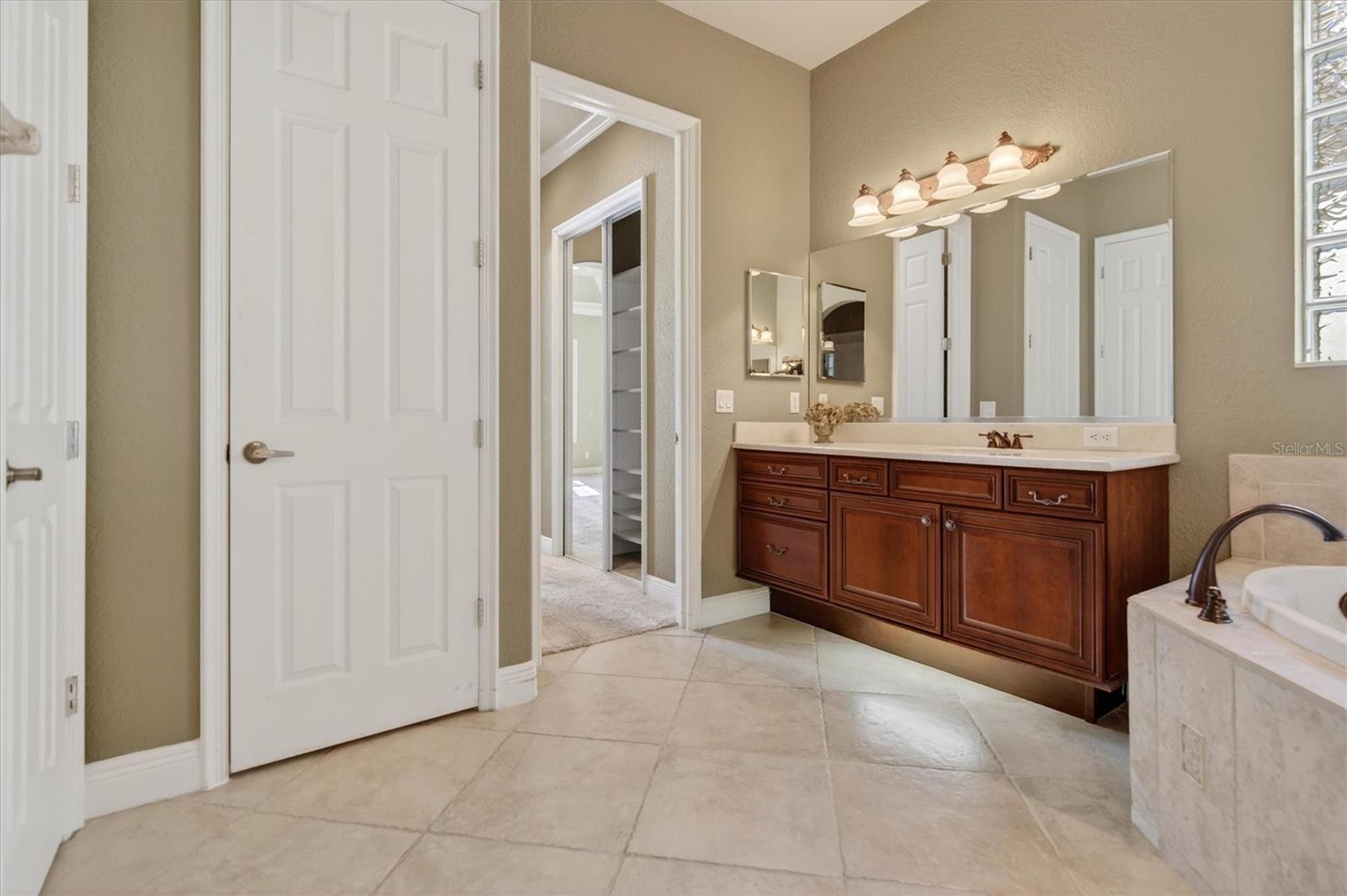 ENCLAVE/MAITLAND A-F - Residential