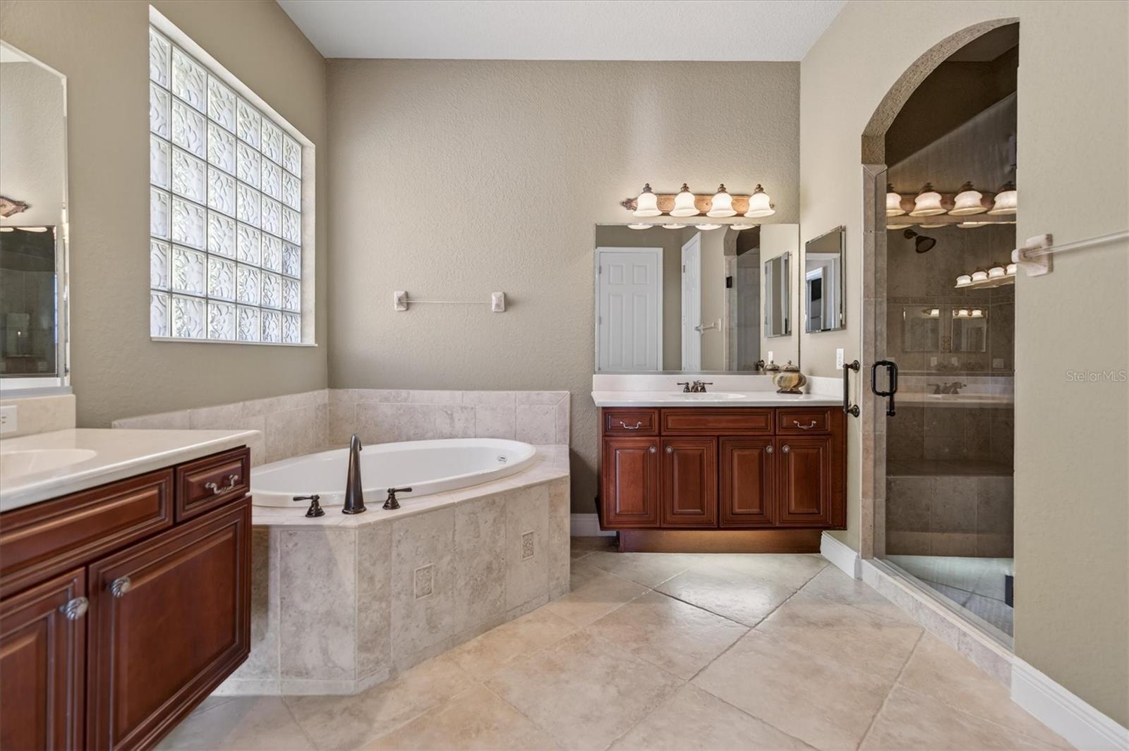 ENCLAVE/MAITLAND A-F - Residential