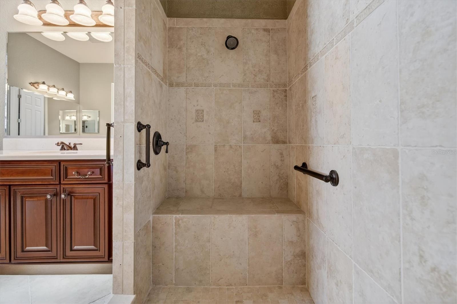 ENCLAVE/MAITLAND A-F - Residential