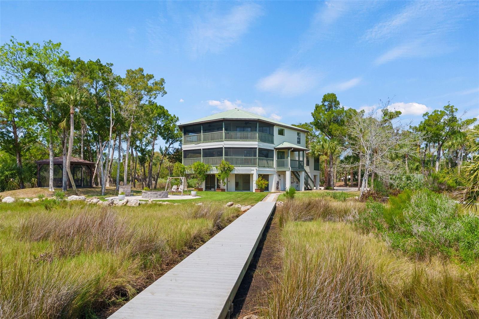 003599 - UNREC TRACTS IN 08-20S-17E - Residential