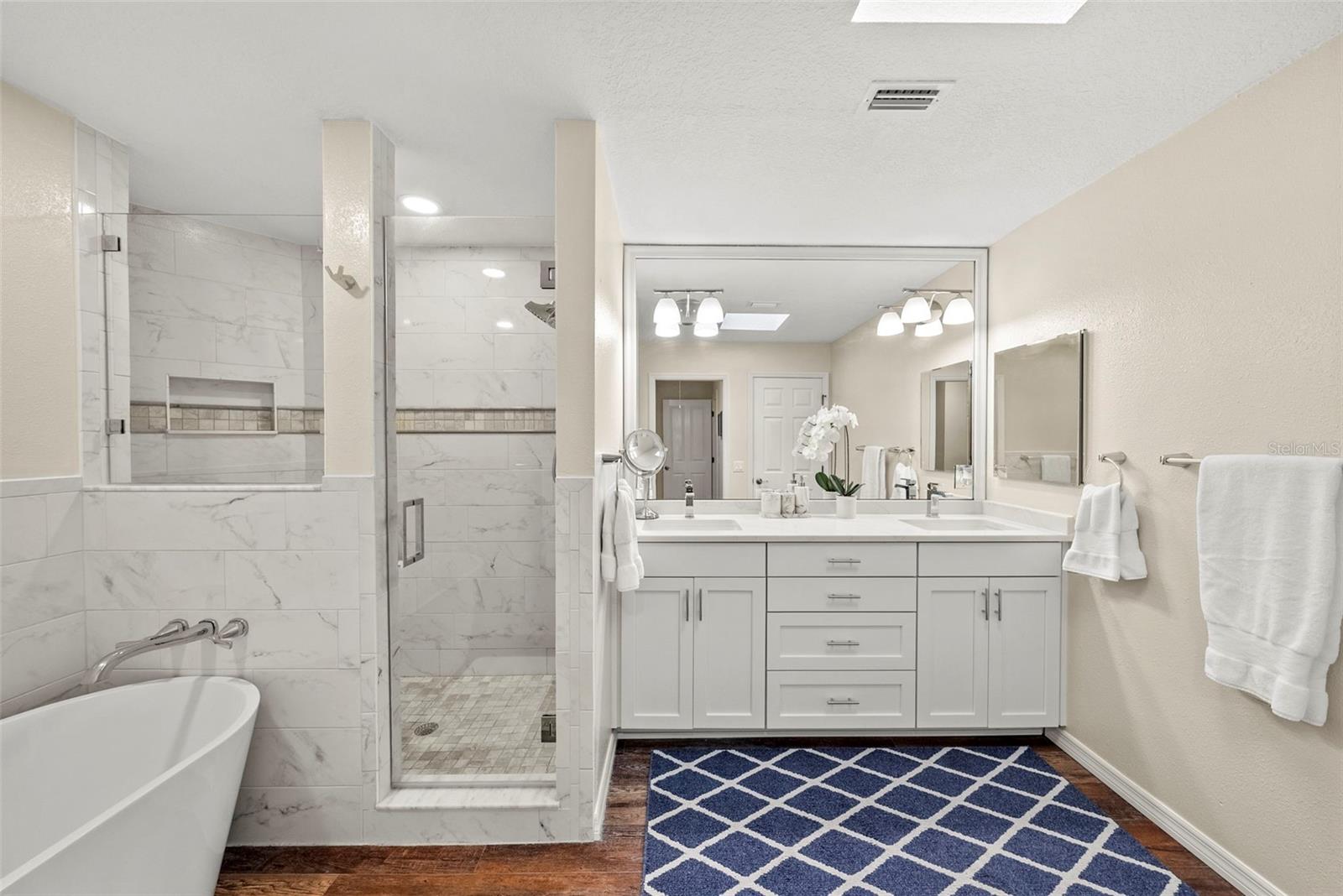 003599 - UNREC TRACTS IN 08-20S-17E - Residential